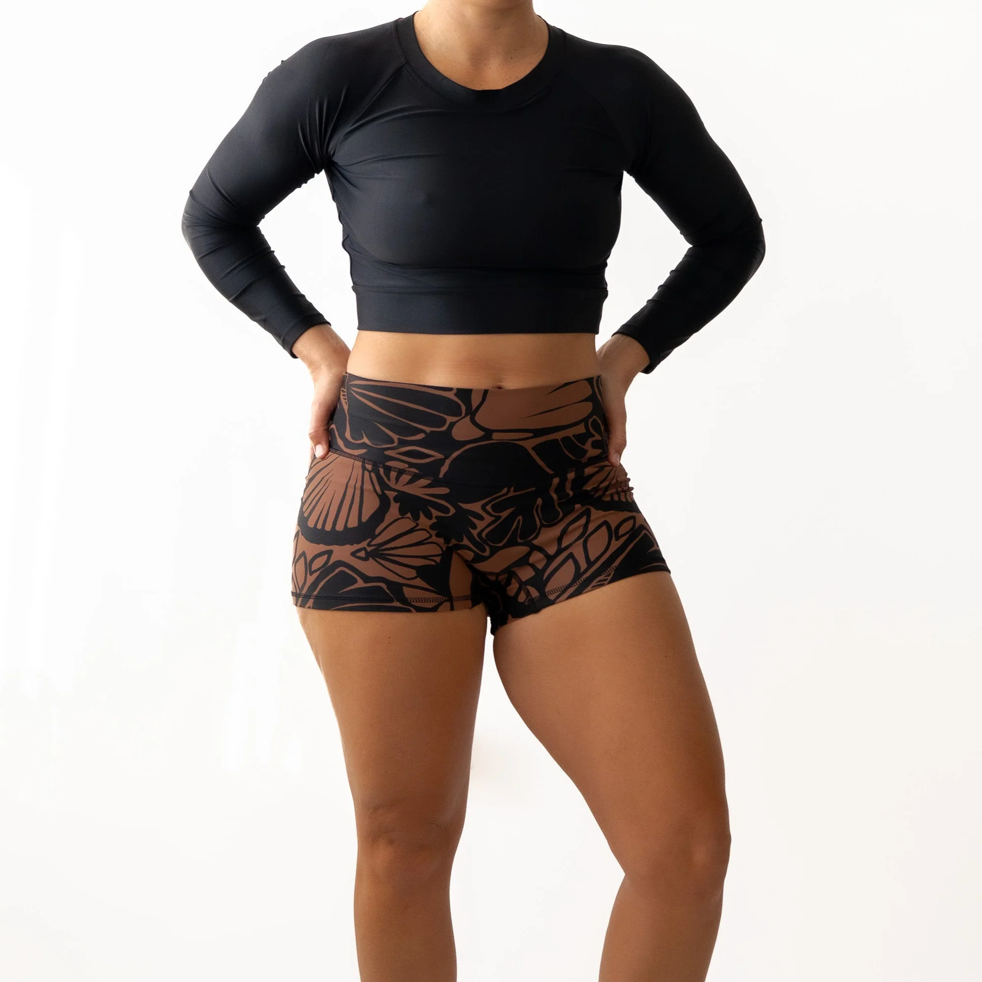 Classic Black Cropped Rash Shirt - Image 9