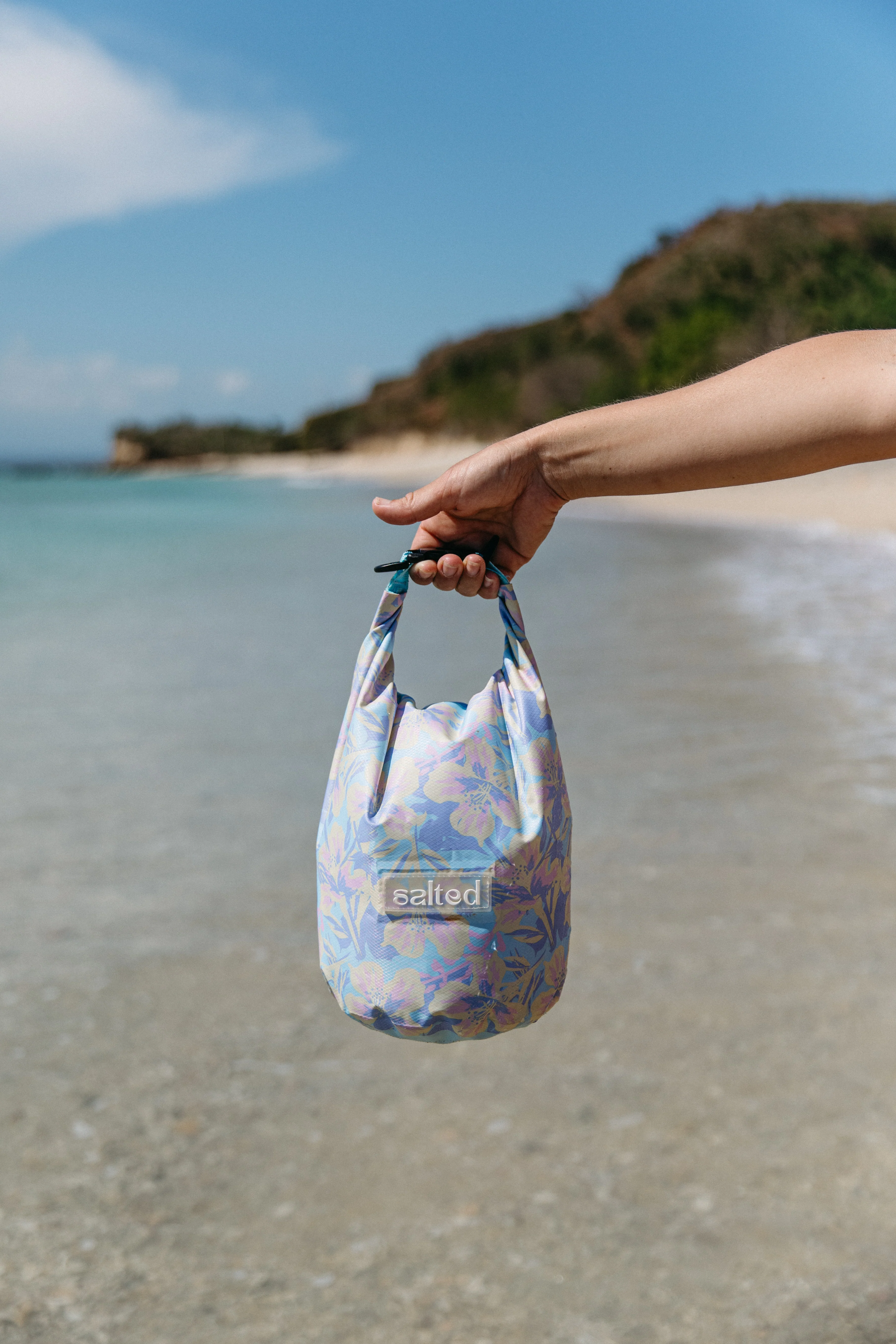 Salted Dry Bag- Hibiscus Bliss šŗ - Image 4