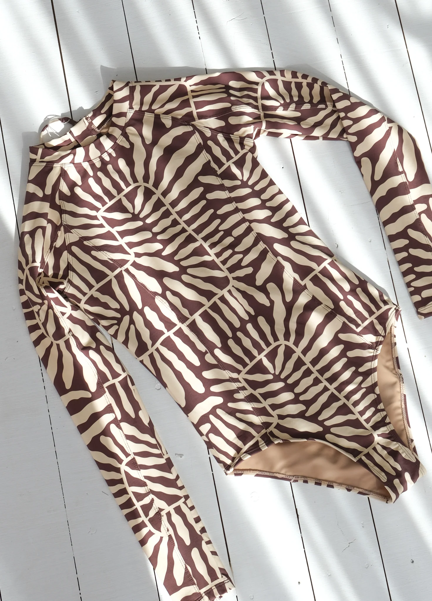 Zip back surf suit Coral Sands - Image 5